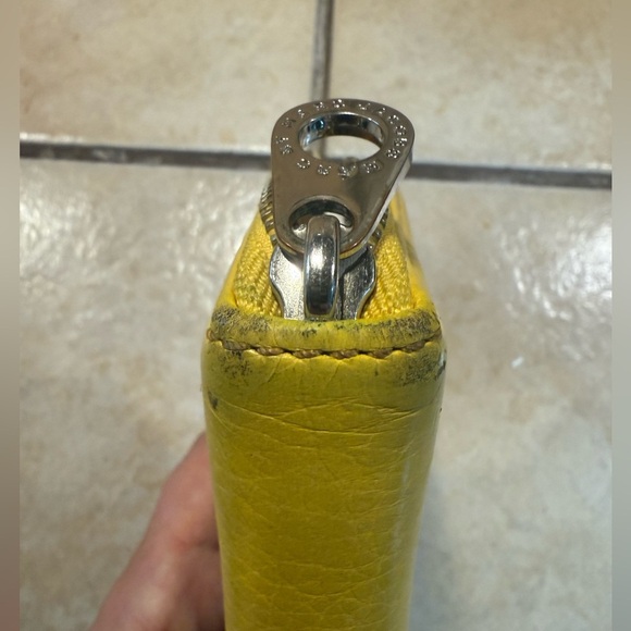 👜 Marc by Marc Jacobs Classic Q Vertical Zip Around Wallet - Picture 10 of 11